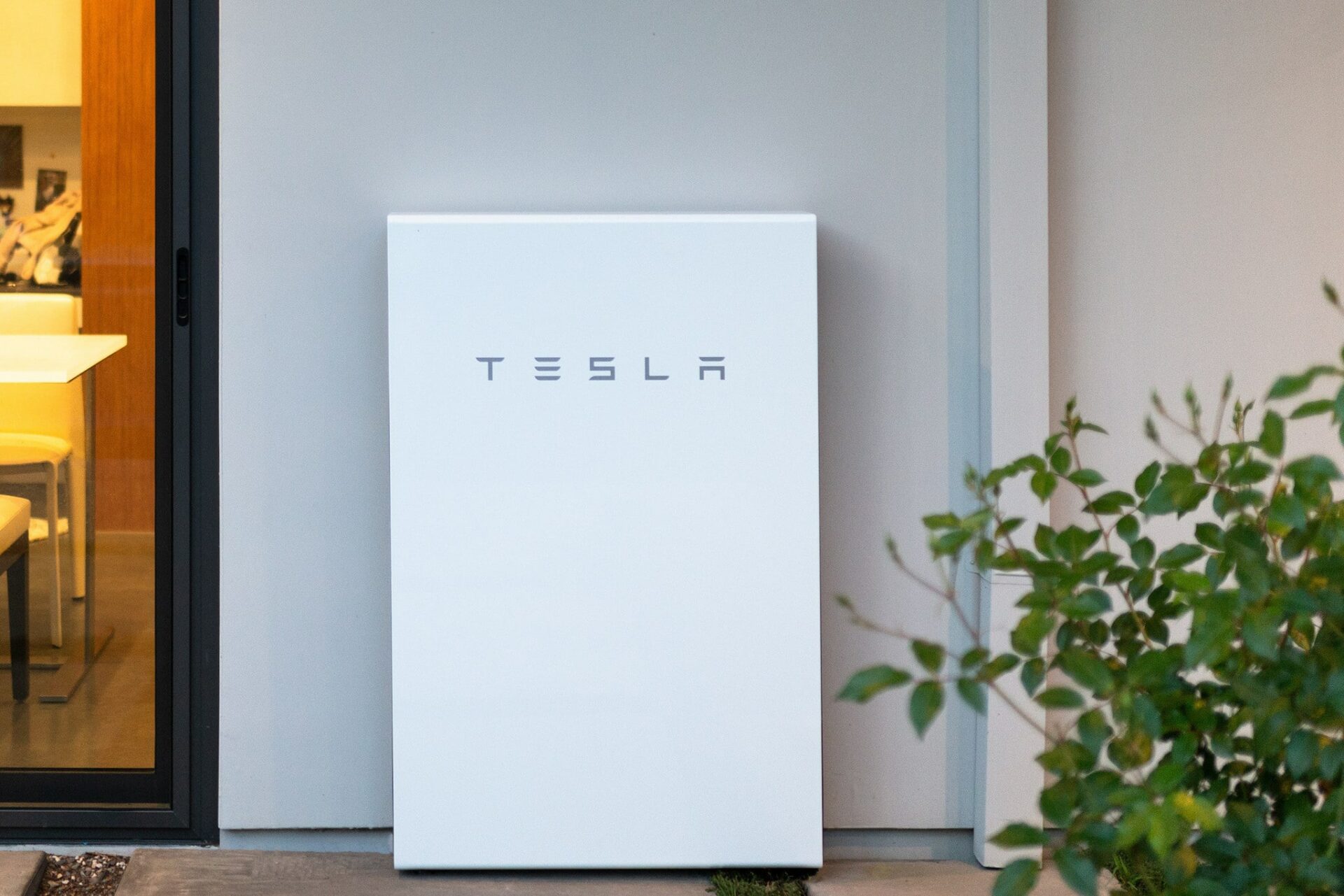 Moderne opslagbatterij voor zonne-energie in een woning - maximaliseer uw energieopslag en zelfvoorzienendheid